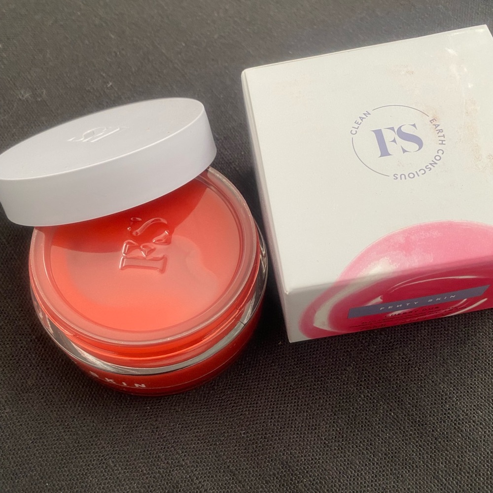Fenty skin cherry dub face mask